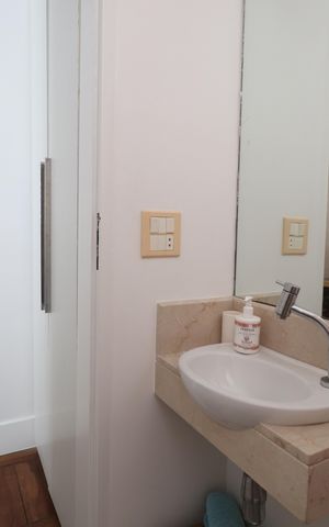 Casa à venda com 184m², 3 quartos e 4 vagasBanheiro da Suíte 1
