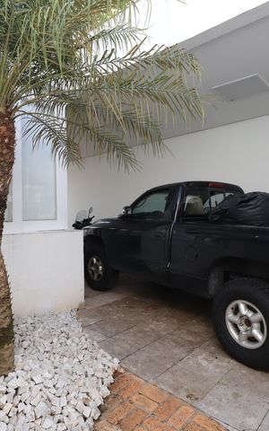 Casa à venda com 184m², 3 quartos e 4 vagasGaragem