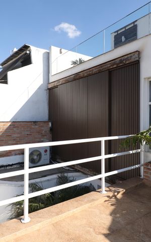 Casa à venda com 184m², 3 quartos e 4 vagasVaranda 1