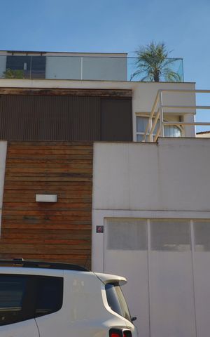 Casa à venda com 184m², 3 quartos e 4 vagasFachada