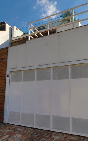 Casa à venda com 184m², 3 quartos e 4 vagasFachada
