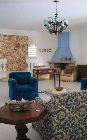 Casa à venda com 250m², 3 quartos e 4 vagasSala
