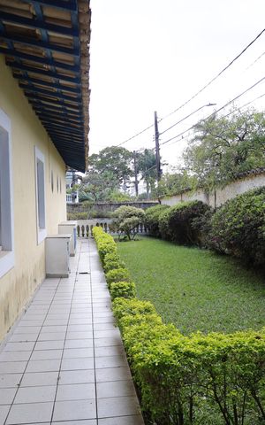 Casa à venda com 250m², 3 quartos e 4 vagasÁrea Externa