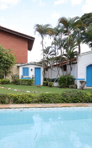Casa à venda com 250m², 3 quartos e 4 vagasÁrea Externa