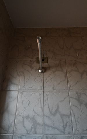 Casa à venda com 187m², 3 quartos e 2 vagasBanheiro de serviço