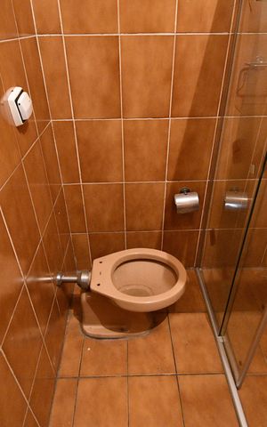 Casa à venda com 187m², 3 quartos e 2 vagasBanheiro 2