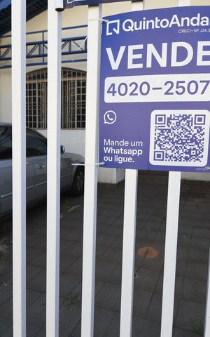 Casa à venda com 187m², 3 quartos e 2 vagasPlaca