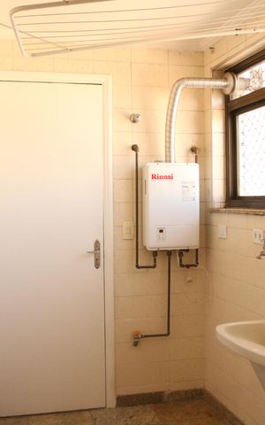 Apartamento para alugar com 428m², 3 quartos e 3 vagasÁrea de Serviço