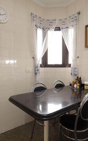 Apartamento à venda com 230m², 4 quartos e 4 vagasCozinha