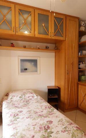 Apartamento à venda com 230m², 4 quartos e 4 vagasSuíte 2