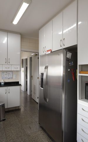 Apartamento à venda com 230m², 4 quartos e 4 vagasCozinha