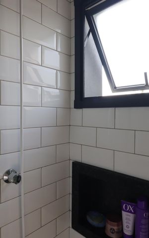 Apartamento para alugar com 105m², 2 quartos e 2 vagasBanheiro da Suíte - Box