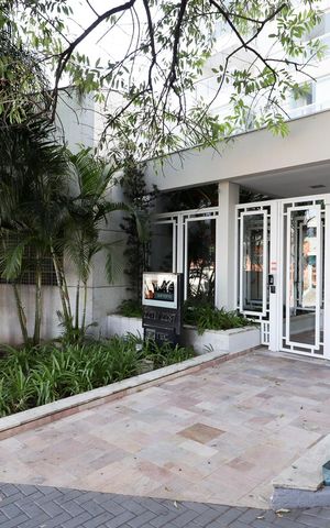 Apartamento à venda com 75m², 2 quartos e 1 vagaFachada