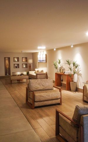 Apartamento à venda com 94m², 2 quartos e 1 vaga Apartamento à venda com 94m², 2 quartos e 1 vagaHall da Portaria
