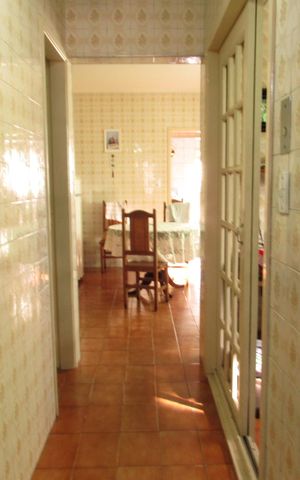 Casa à venda com 189m², 2 quartos e 2 vagasCorredor