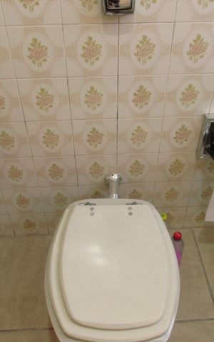 Casa à venda com 189m², 2 quartos e 2 vagasBanheiro