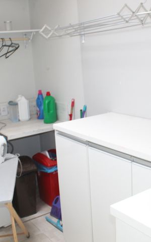 Casa de condomínio para alugar com 150m², 3 quartos e 3 vagasLavanderia