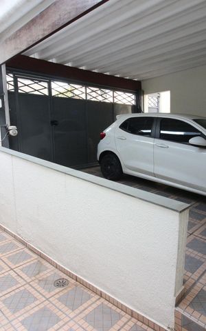 Casa à venda com 440m², 5 quartos e 2 vagasGaragem