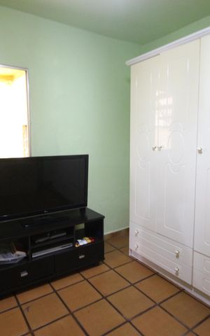 Casa à venda com 440m², 5 quartos e 2 vagasQuarto 4
