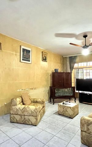 Casa para alugar com 164m², 5 quartos e 2 vagasSala