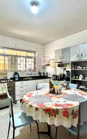 Casa para alugar com 164m², 5 quartos e 2 vagasCozinha
