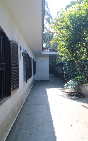 Casa à venda com 400m², 4 quartos e 3 vagasÁrea Externa