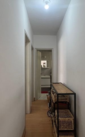 Apartamento à venda com 63m², 2 quartos e sem vaga Apartamento à venda com 63m², 2 quartos e sem vagaCorredor