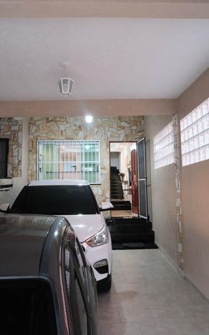 Casa à venda com 100m², 3 quartos e 2 vagasÁrea comum