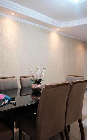Casa à venda com 100m², 3 quartos e 2 vagasSala