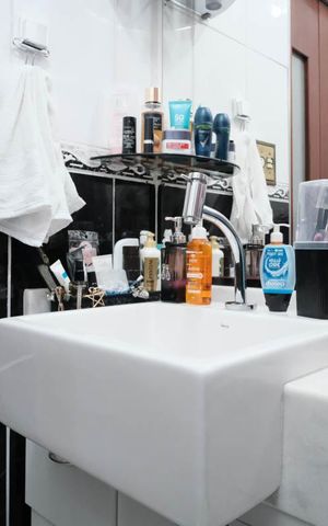 Casa à venda com 100m², 3 quartos e 2 vagasBanheiro da Suíte