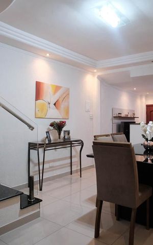 Casa à venda com 100m², 3 quartos e 2 vagasSala