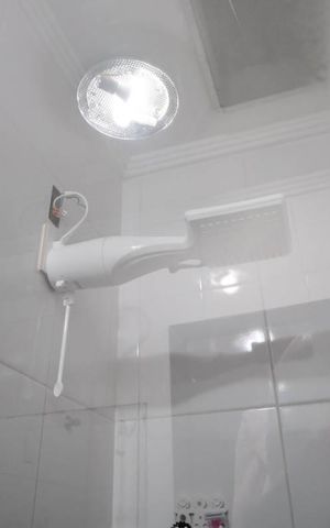 Casa à venda com 100m², 3 quartos e 2 vagasBanheiro