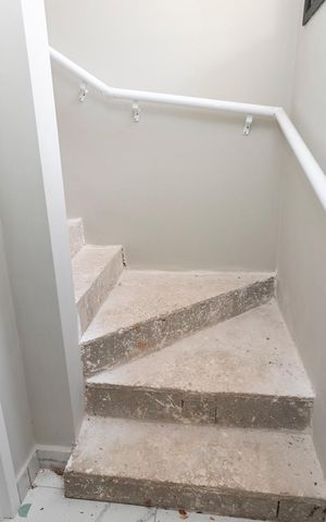 Casa de condomínio à venda com 80m², 2 quartos e 2 vagasACESSO AO PISO SUPERIOR
