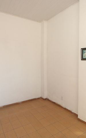 Casa à venda com 550m², 6 quartos e 6 vagasQuarto 2 casa 1