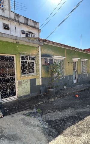 Casa à venda com 550m², 6 quartos e 6 vagasFachada casa 3