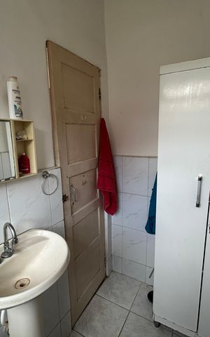 Casa à venda com 550m², 6 quartos e 6 vagasBanheiro casa 3