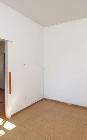 Casa à venda com 550m², 6 quartos e 6 vagasQuarto 2 casa 1