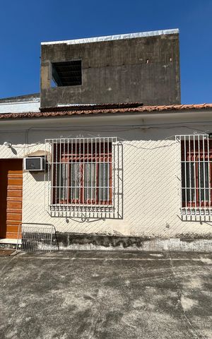 Casa à venda com 550m², 6 quartos e 6 vagasFachada casa 2