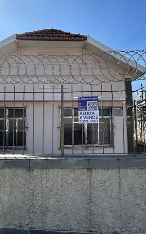 Casa à venda com 550m², 6 quartos e 6 vagasFachada casa 1