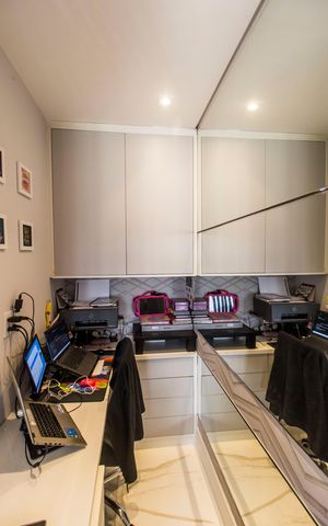 Apartamento à venda com 107m², 3 quartos e 2 vagasEscritório