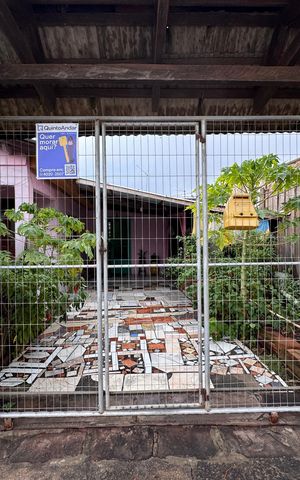 Casa à venda com 80m², 2 quartos e 1 vaga Casa à venda com 80m², 2 quartos e 1 vagaFachada