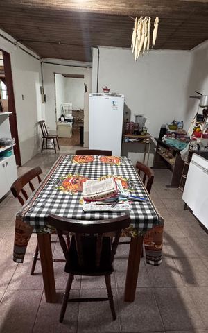 Casa à venda com 80m², 2 quartos e 1 vaga Casa à venda com 80m², 2 quartos e 1 vagaSala/Cozinha