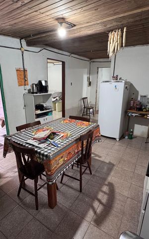 Casa à venda com 80m², 2 quartos e 1 vaga Casa à venda com 80m², 2 quartos e 1 vagaSala/Cozinha