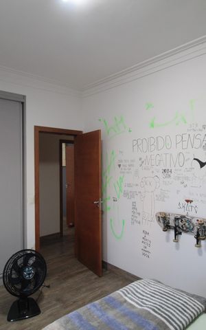 Casa à venda com 450m², 3 quartos e 10 vagasQuarto 2