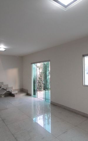 Casa à venda com 450m², 3 quartos e 10 vagasSala de Estar