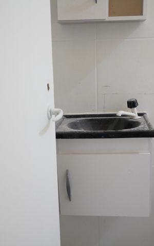 Casa de condomínio para alugar com 30m², 1 quarto e sem vagaBanheiro