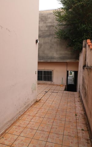 Casa à venda com 450m², 8 quartos e 2 vagasQuintal