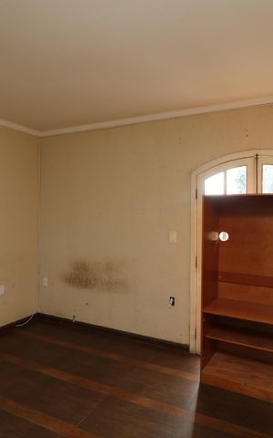Casa à venda com 450m², 8 quartos e 2 vagasSuíte 2