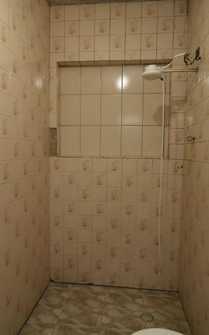 Casa à venda com 450m², 8 quartos e 2 vagasBanheiro 2