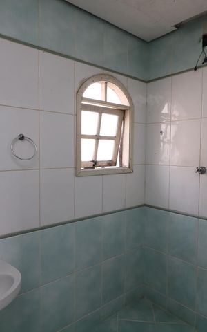 Casa à venda com 450m², 8 quartos e 2 vagasBanheiro 1